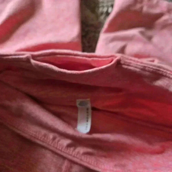 Free People  Baby Biker Shorts Heather Coral, Size S/P #081 - Picture 5 of 5